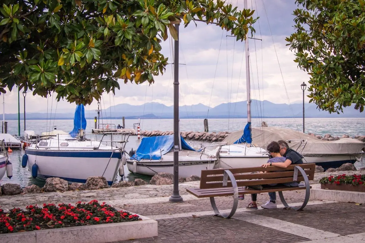 Daire Appartamento Daisy Bardolino İtalya